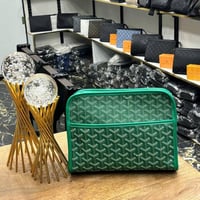 شنطة يد قويارد