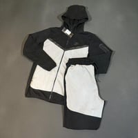 نايك سوبر تك فليس طقم كامل بسحاب