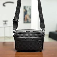 شنطة كتف لويس فيتون