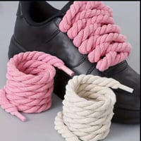 حبال أحذية كبيرة بعدة ألوان