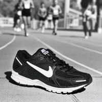 نايكي زووم فوميرو Кроссовки Nike Zoom Vomero 5 Bla...