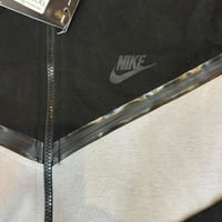 نايك سوبر تك فليس طقم كامل بسحاب