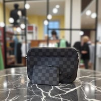 شنطة كتف لويس فيتون بالإضافة لمحفظة صغيرة