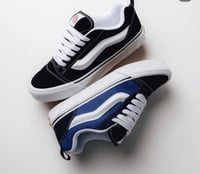 ‎‏ vans knu skool navy white