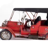 تحفة حديد سيارة كلاسيك