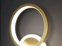 أبليك جداري مودرن قولدن لاين 670