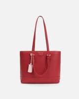 شنطة بحجم واسع لكل الأوقات بلون أحمر