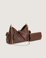 شنطة واسعة بحجم يتسع لأغراضك بلون بني