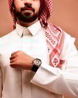 ساعة رجالية بسير من الربل بلون أخضر