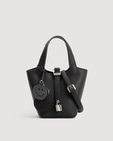 شنطة نسائية لكل يوم باللون الأسود