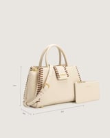 شنطة نسائية متوسطة الحجم بلون أبيض