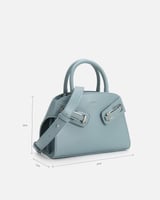 شنطة نسائية من الجلد الفاخر باللون الأزرق