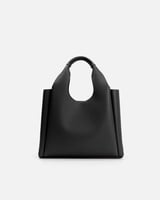 شنطة أنيقة من الجلد بلون أسود