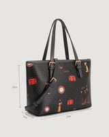 شنطة نسائية بتصميم عملي بلون رمادي.