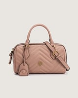 شنطة نسائية بتصميم عملي بلون وردي