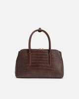 شنطة نسائية كلاسيك بلون بني