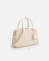 شنطة نسائية كلاسيك بلون بيج