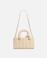 شنطة نسائية بتصميم هندسي بلون بيج