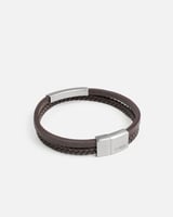 اسورتين متصلة معا من الجلد باللون البني