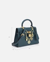 هدية نسائية شنطة وساعة بتصميم عصري