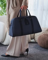 شنطة للجنسين بتصميم عملي بلون أزرق