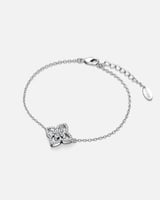 اسوارة نسائية بتصميم أنيق بلون فضي