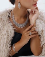 طقم اكسسوار نسائي فاخر بلون فضي وذهبي