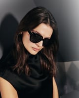 نظارة شمسية نسائية بتصميم جذاب بلون أسود