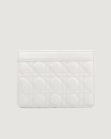 ‎ شنطة نسائية بتصميم مثالي بلون أبيض