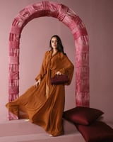 شنطة رحيق النسائية جلد بلون عودي