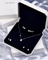 طقم زركون نسائي بتصميم جذاب