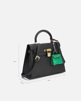 شنطة نسائية تعبر عن الأناقة العصرية بلون أسود