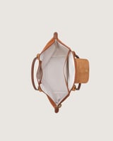 شنطة نسائية بمقاس كبير بلون بني