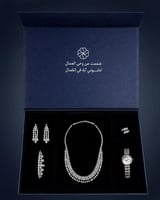 طقم هدية نسائي ملكي بلون فضي