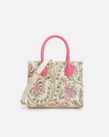 شنطة نسائية تعبر عن الفن بأناقة بلون بيج