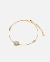 اسوارة نسائية باللون الذهبي