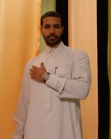 ساعة ذوق الرجالية بلون بني