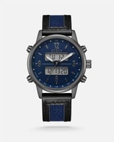 ساعة عُمق الرجالية بتصميم عصري باللون الأسود