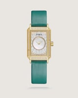 ساعة نسائية بسير جلد بلون أزرق