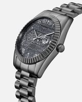 ساعة رجالية من الستيل بلون رمادي