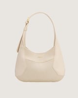 شنطة نسائية تناسب كل يوم بلون أبيض