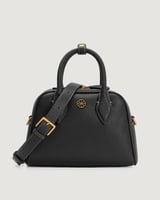 شنطة نسائية بتصميم كلاسيك بلون أسود