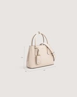 شنطة نسائية بمقاس كبير لاطلالتك اليومية