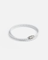 اسوارة بتصميم ملتف باللون الأبيض