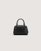 شنطة نسائية صغيرة الحجم بلون أسود