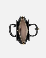 شنطة نسائية من الجلد الفاخر بلون أسود