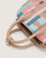 شنطة زهر النسائية جلد بلون بني