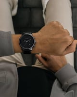 ساعة رجالية بسير سيراميك بلون أسود