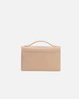 شنطة نسائية بمقاس لكل يوم بلون بيج