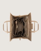 شنطة خُلود النسائية جلد بلون بيج